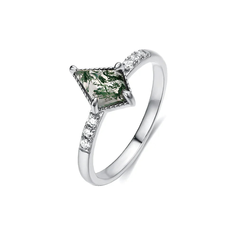 Kaitlan Collins: A Symbol of Elegance and Sophistication